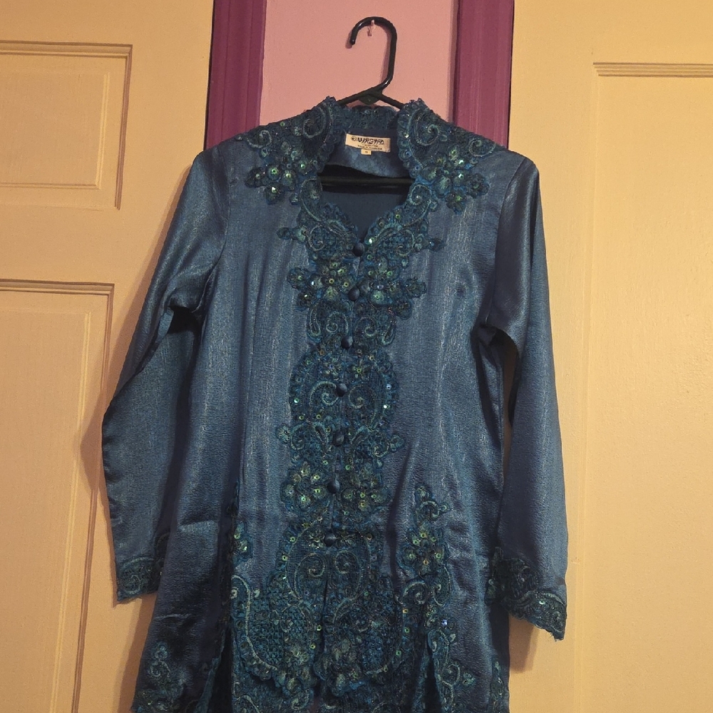 Elegant Blue Embroidered Blouse